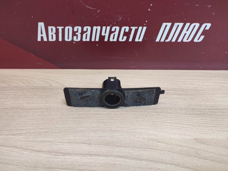 Кронштейн парктроника - фото 1