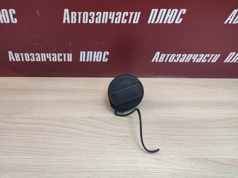 Крышка топливного бака - фото 1