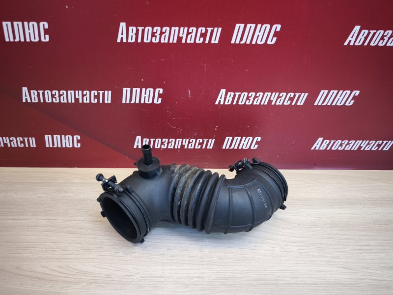 Патрубок воздушного фильтра - фото 1