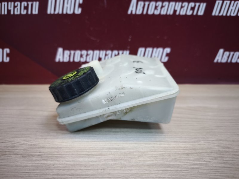 Бачок главного тормозного цилиндра - фото 5