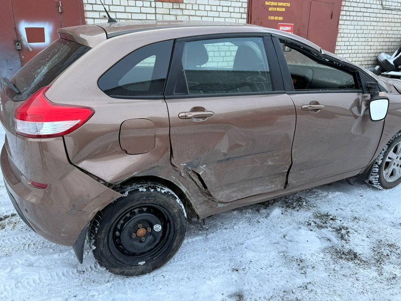 Кузов на запчасти - фото 9