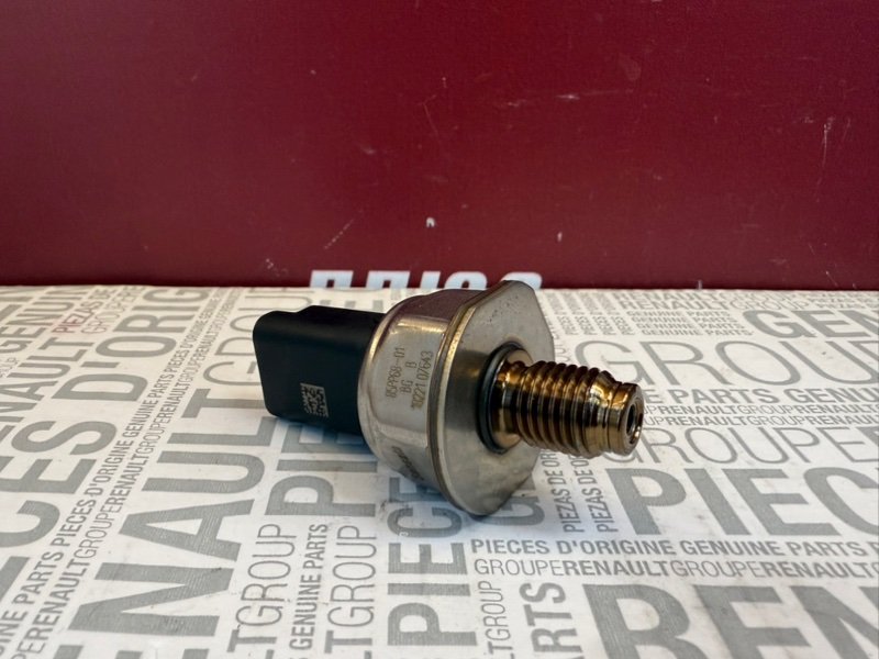 Датчик давления топлива - фото 3