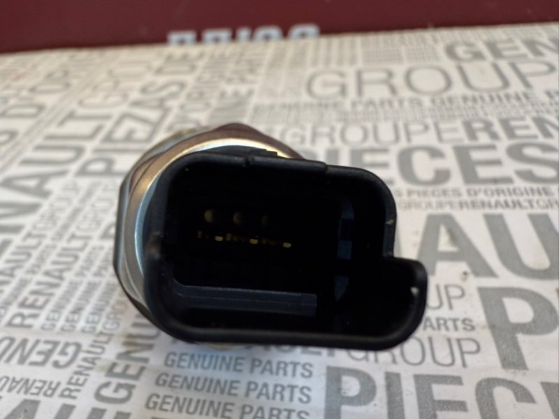 Датчик давления топлива - фото 6