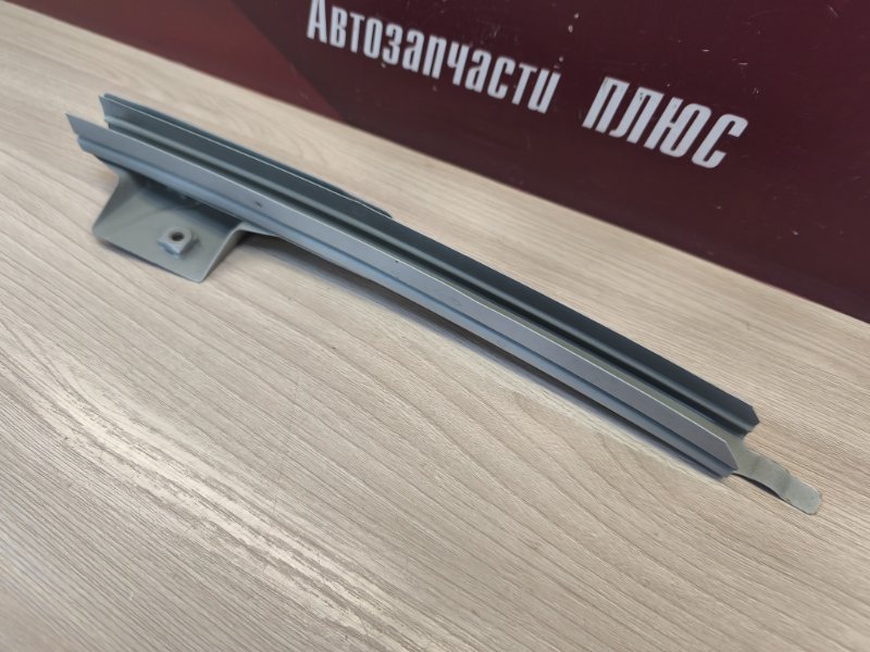 Направляющая стекла     двери - фото 4