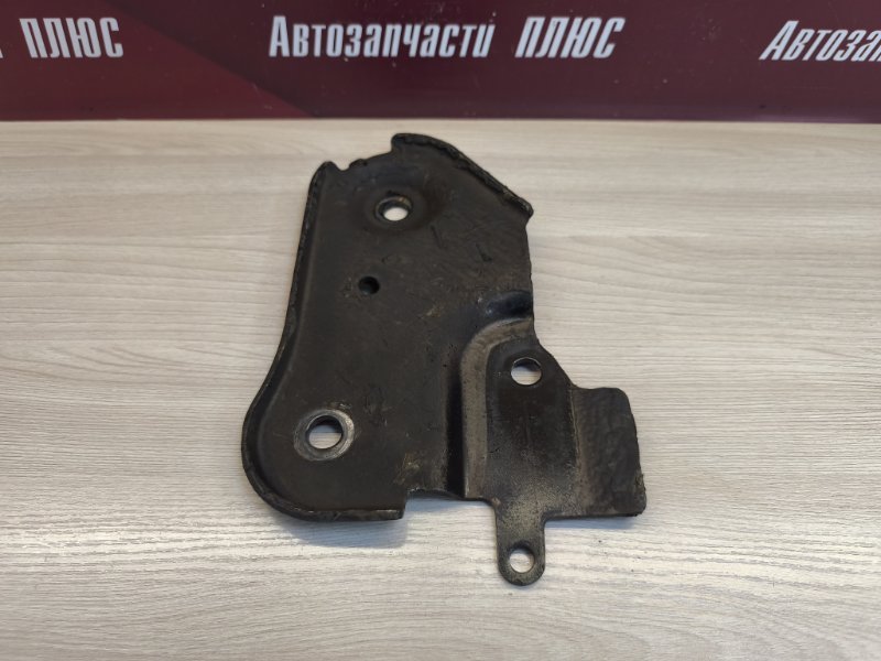 Кронштейн подрамника - фото 2