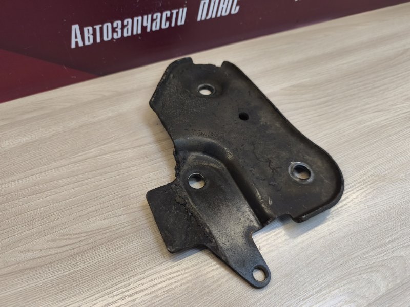 Кронштейн подрамника - фото 5