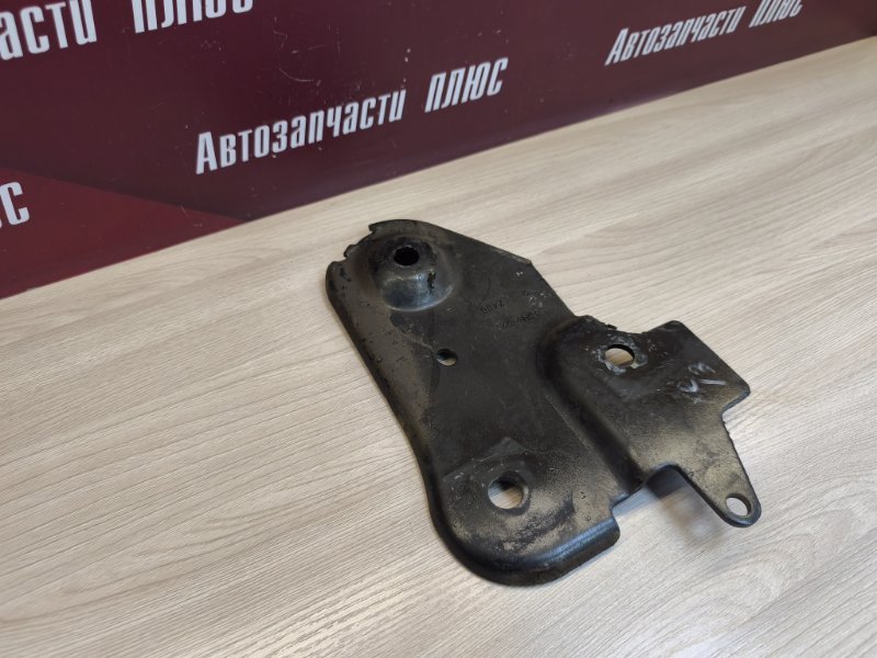 Кронштейн подрамника - фото 9