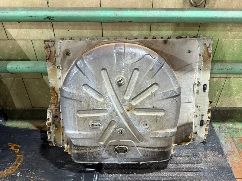 Ниша запасного колеса - фото 5