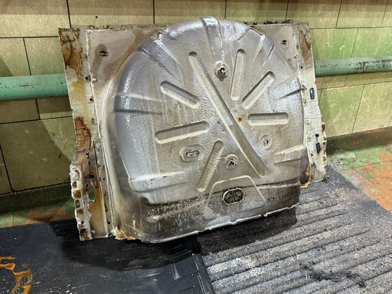 Ниша запасного колеса - фото 7