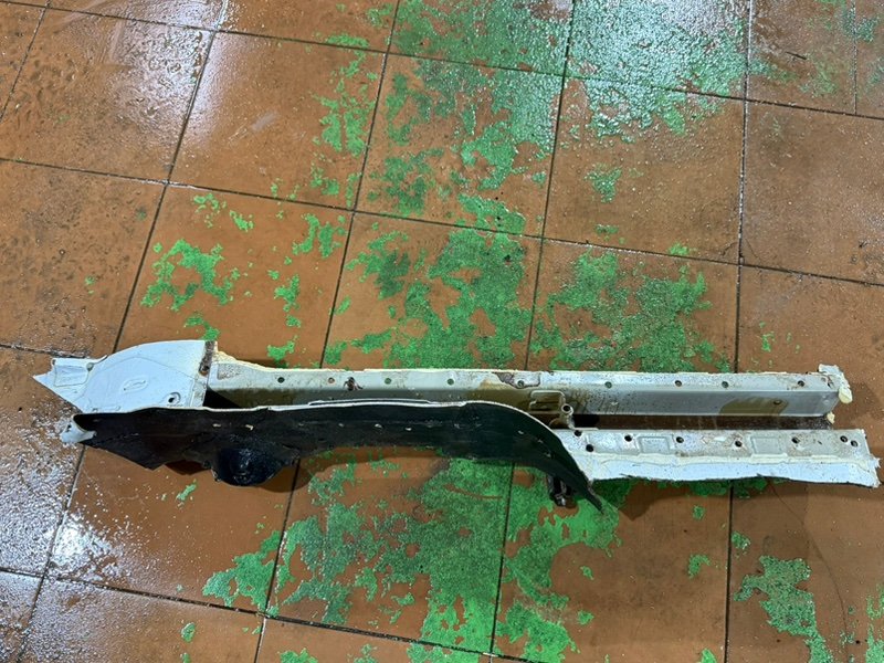 Лонжерон - фото 1