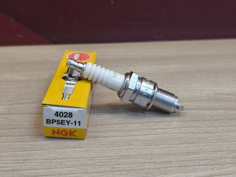Свеча зажигания - фото 9