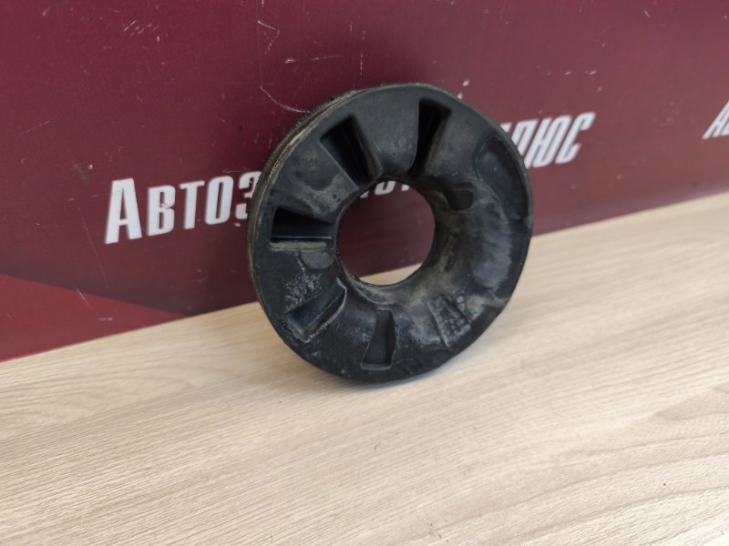 Верхняя опора    пружины - фото 4