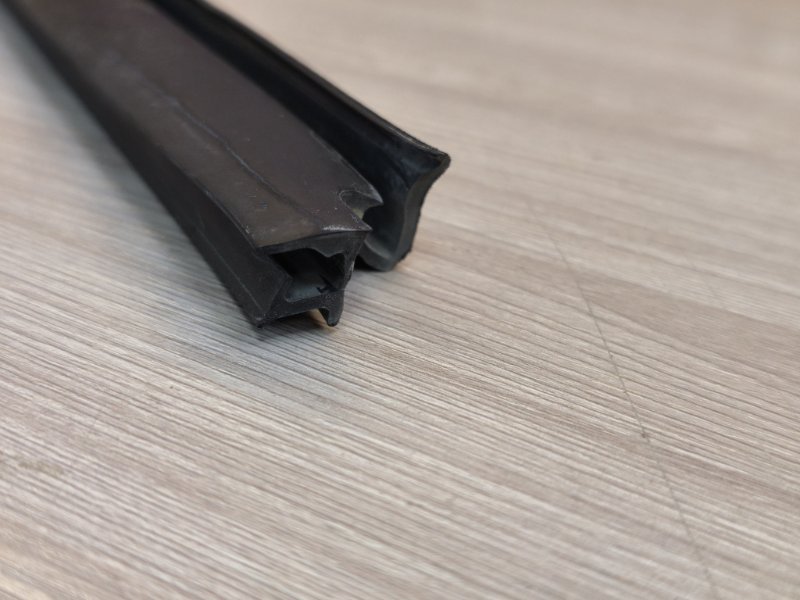 Уплотнитель стекла двери внутренний - фото 4