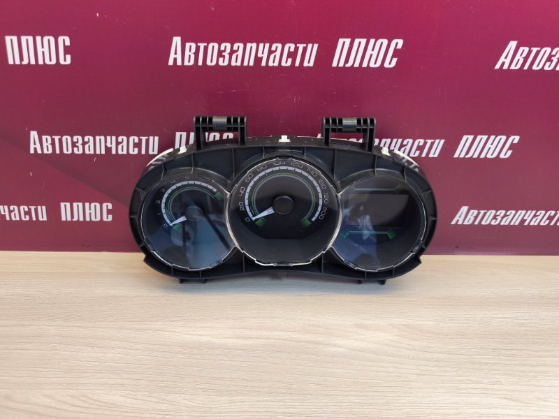 Щиток приборов - фото 1