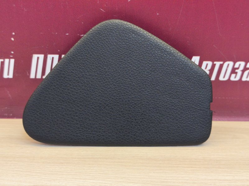 Крышка блока предохранителей салона - фото 5