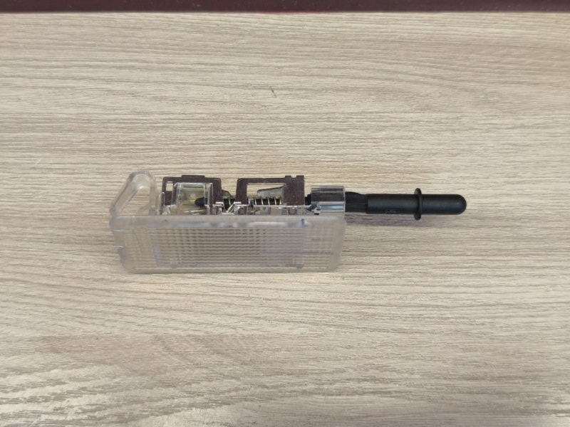 Плафон подсветки багажника - фото 3