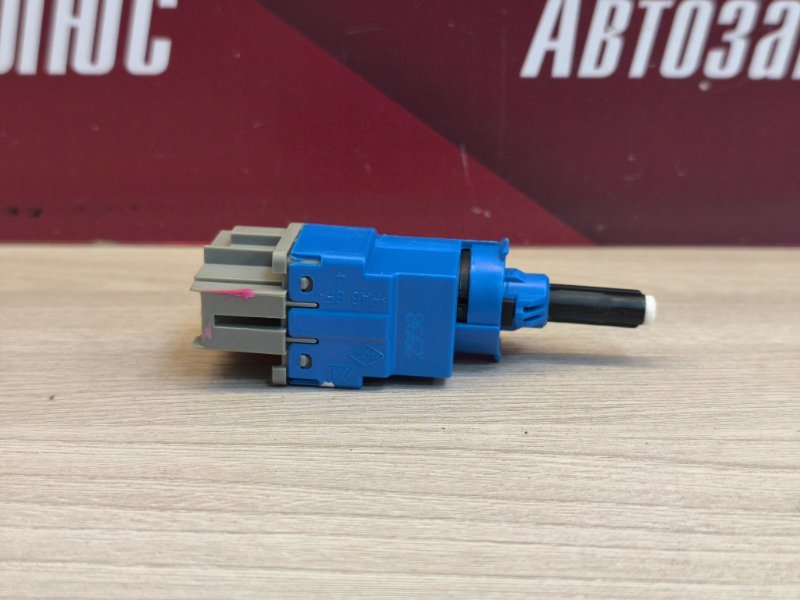 Датчик педали сцепления - фото 8