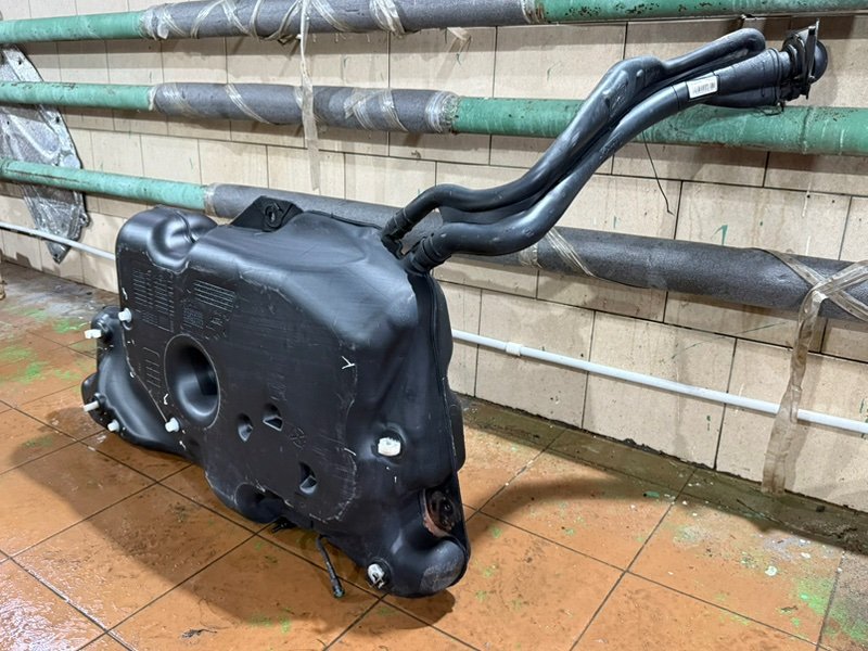 Топливный бак - фото 9