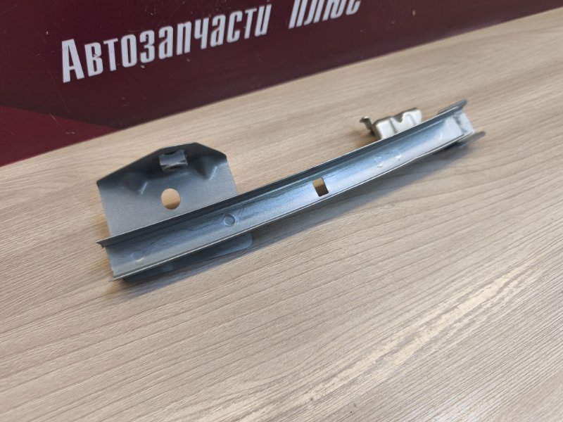 Направляющая стекла двери - фото 5