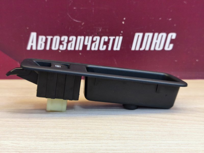 Кнопка стеклоподъемника - фото 6
