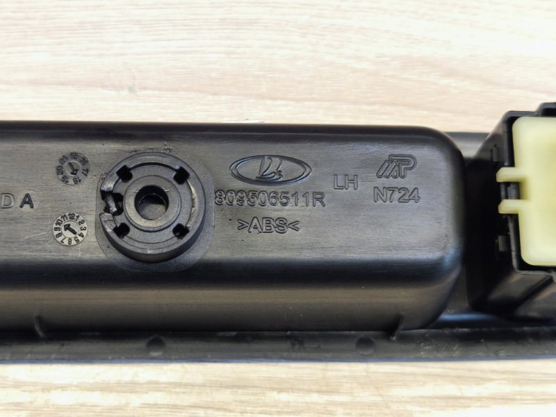 Кнопка стеклоподъемника - фото 10