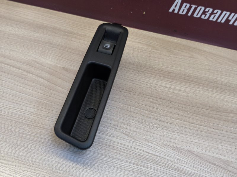 Кнопка стеклоподъемника - фото 3