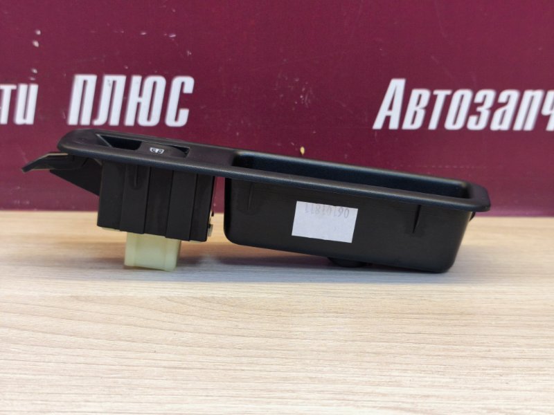 Кнопка стеклоподъемника - фото 8