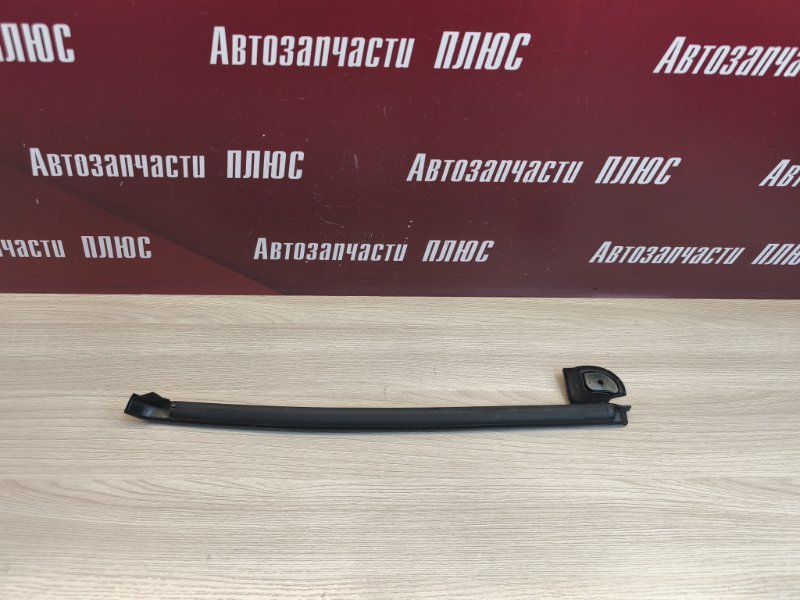 Уплотнитель двери - фото 1