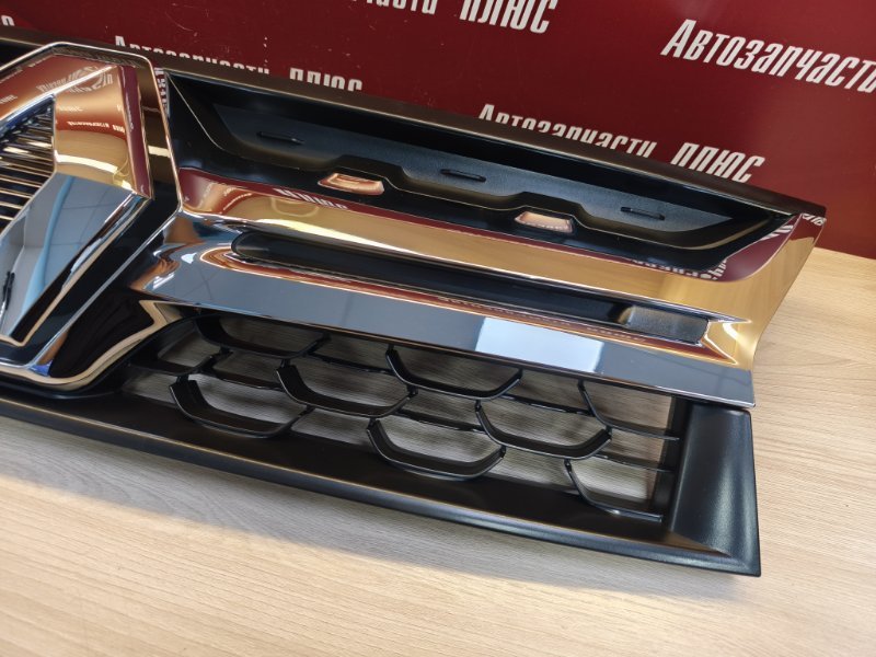 Решетка радиатора - фото 4