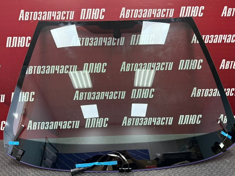 Лобовое стекло - фото 1