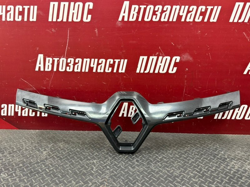 Накладка решетки радиатора - фото 1