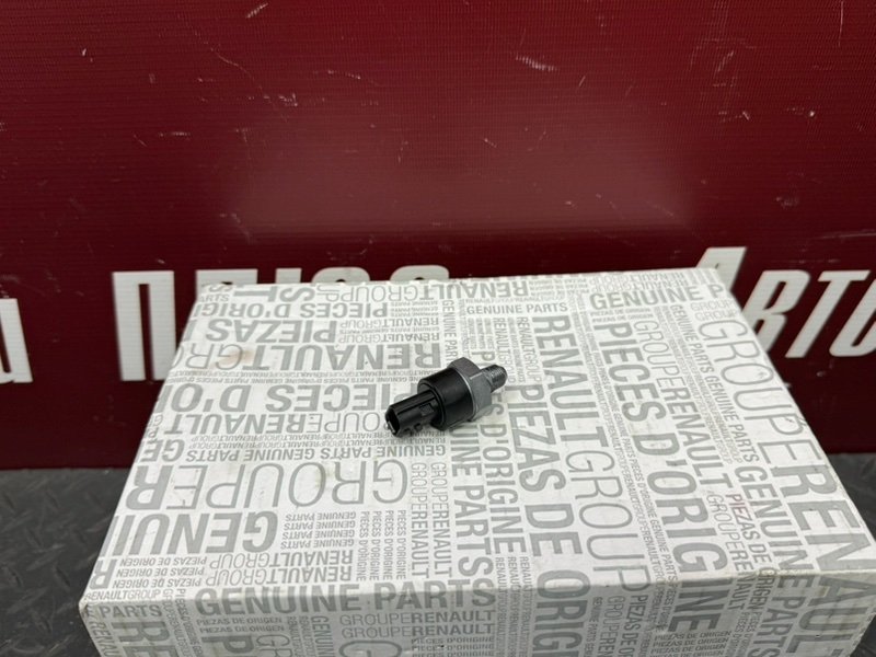 Датчик давления масла - фото 1