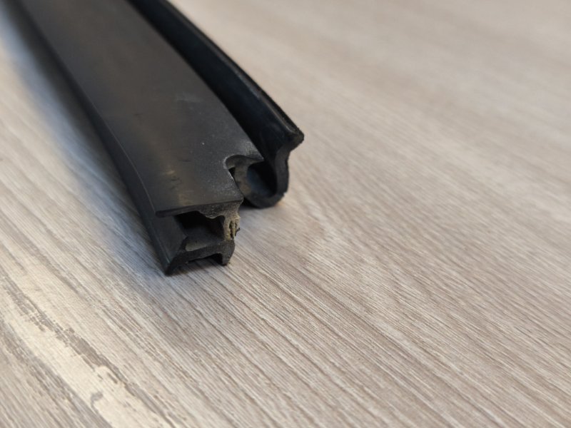 Уплотнитель стекла двери внутренний - фото 4