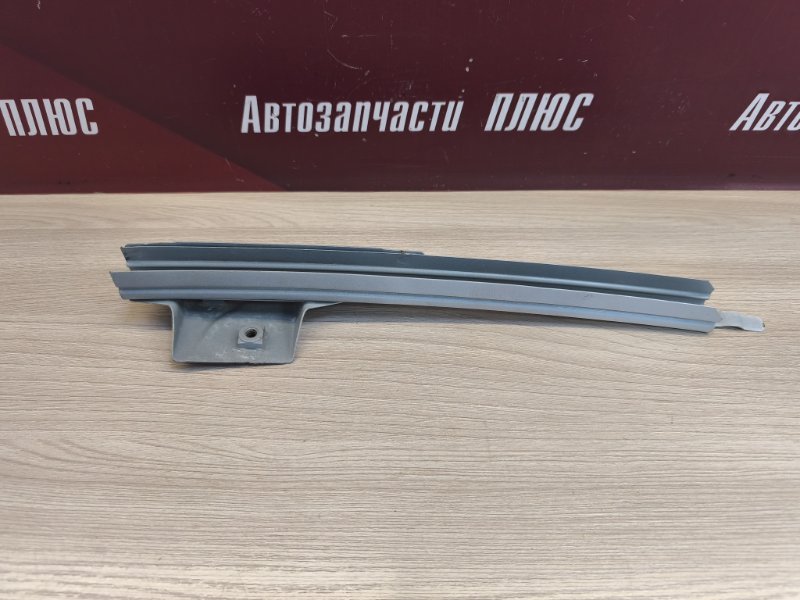 Направляющая стекла     двери - фото 2