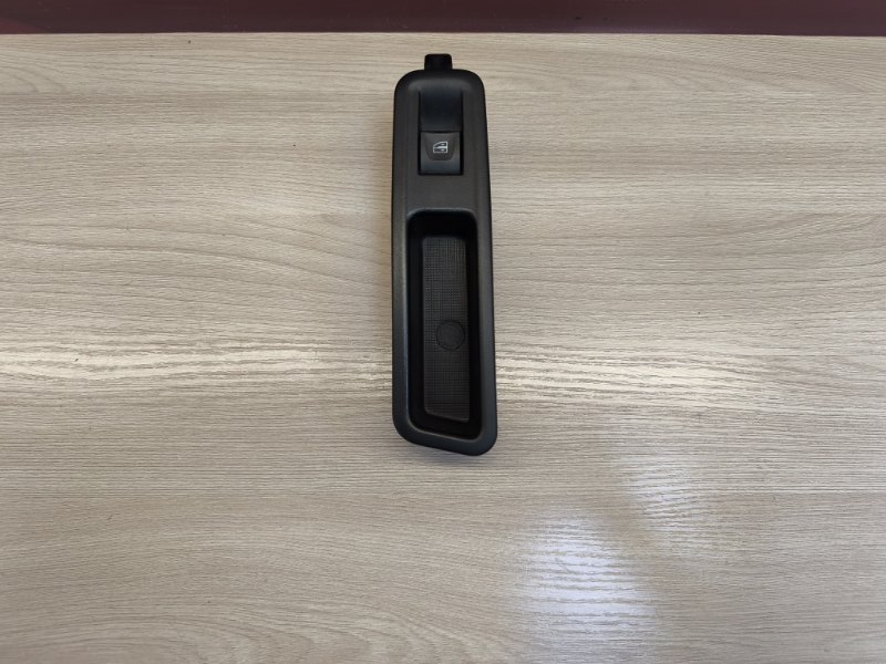 Кнопка стеклоподъемника - фото 2