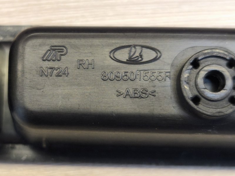 Кнопка стеклоподъемника - фото 9