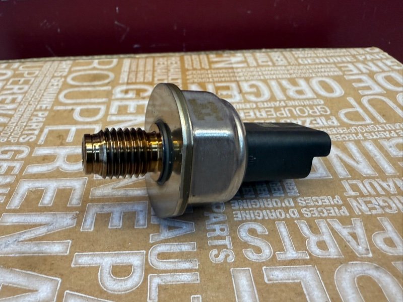 Датчик давления топлива - фото 5