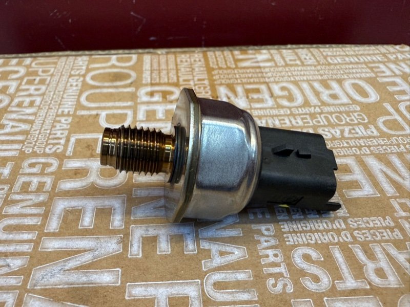 Датчик давления топлива - фото 7