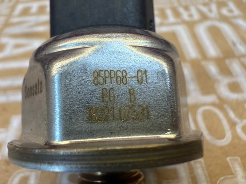 Датчик давления топлива - фото 10