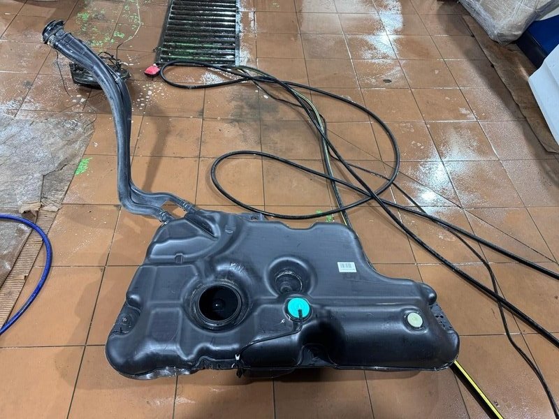 Топливный бак - фото 3