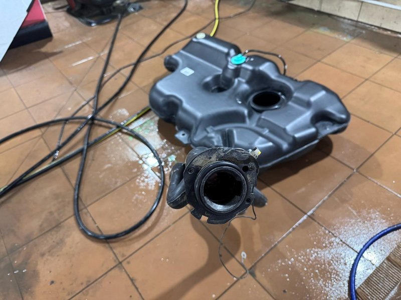 Топливный бак - фото 5