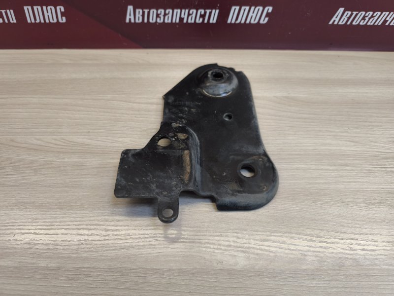 Кронштейн подрамника - фото 2