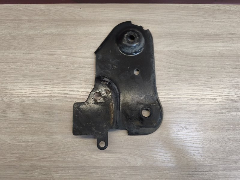 Кронштейн подрамника - фото 3