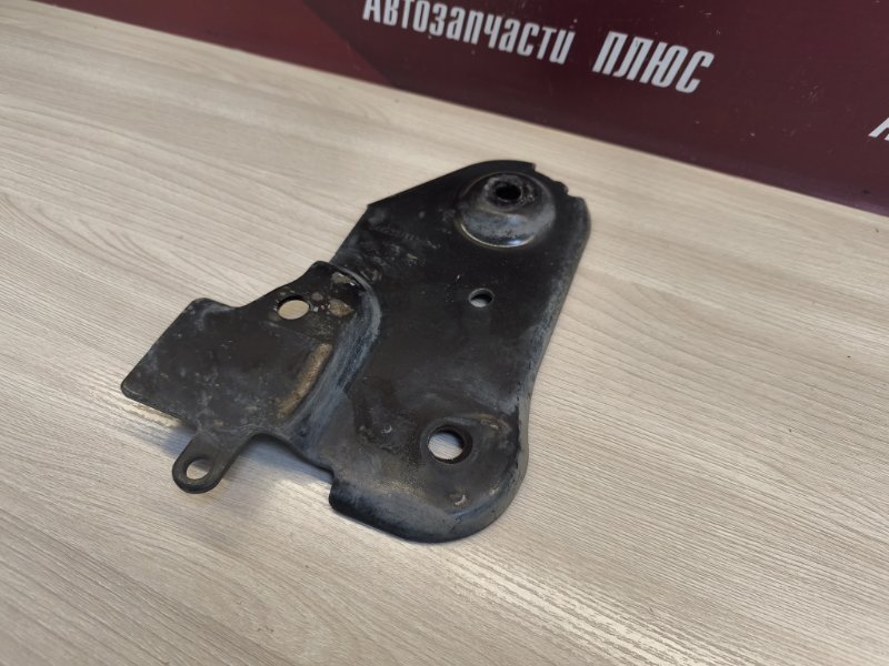 Кронштейн подрамника - фото 4