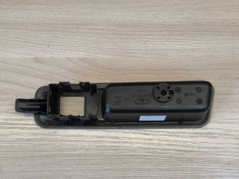 Кнопка стеклоподъемника - фото 7