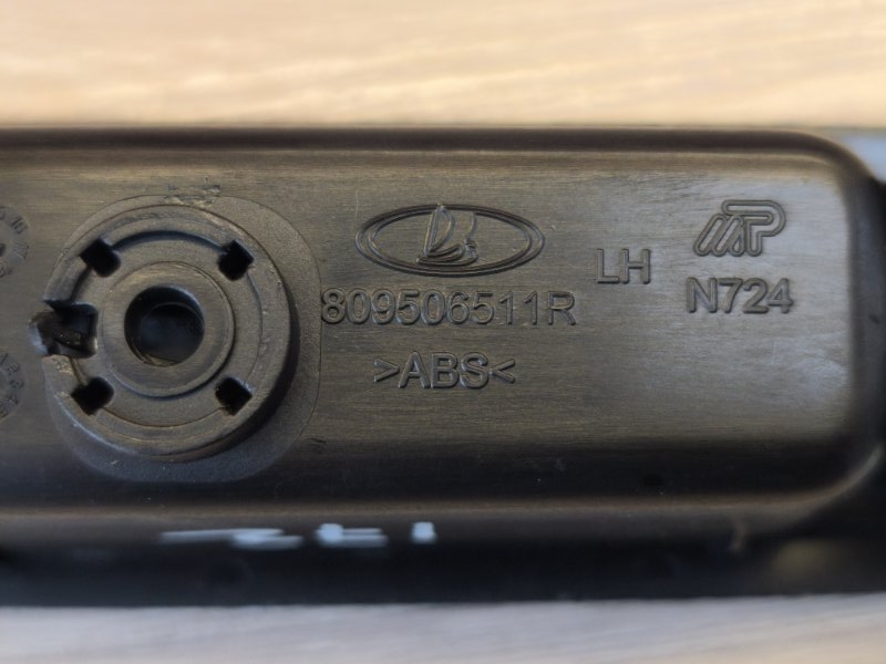 Кнопка стеклоподъемника - фото 8