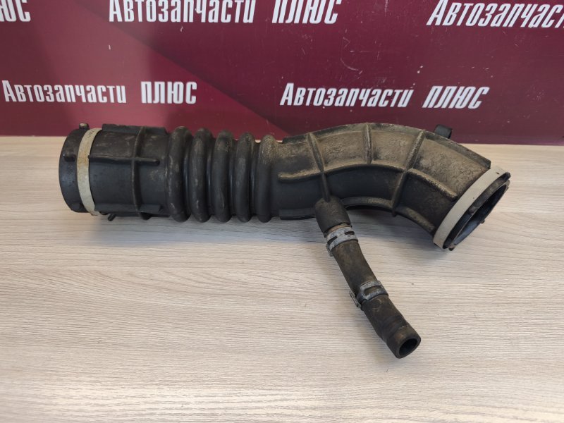 Патрубок воздушного фильтра - фото 2