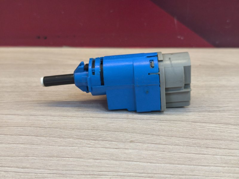 Датчик педали сцепления - фото 4