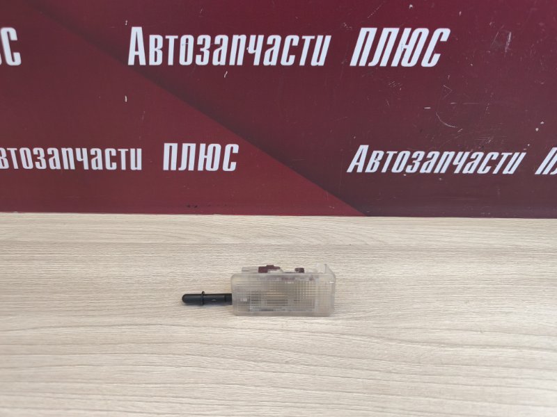 Плафон подсветки багажника - фото 1