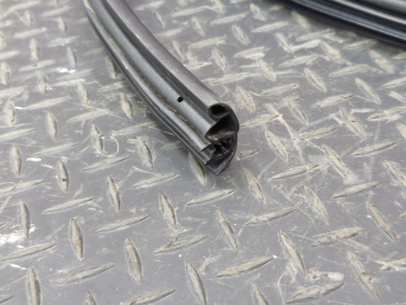 Уплотнитель проема      двери - фото 6